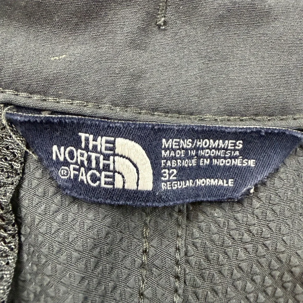 The North Face Shorts Mens 32 Grey NF0A3BDN Hiking Cargo Outdoor Stretch
